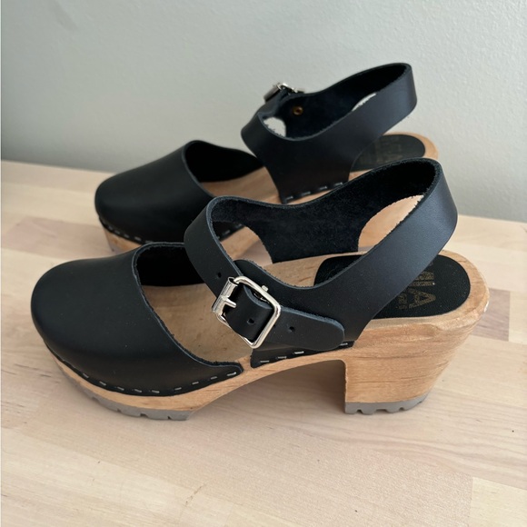 MIA "Sofia" Clog Platform Sandal Black Leather with Wood Heel - Picture 9 of 14